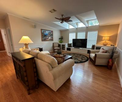 Photo 4 of 22 of home located at 2019 East Lakeview Drive Sebastian, FL 32958