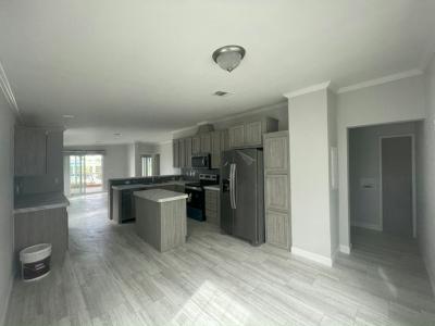 Photo 4 of 20 of home located at 990 Sand Cay Avenue Venice, FL 34285