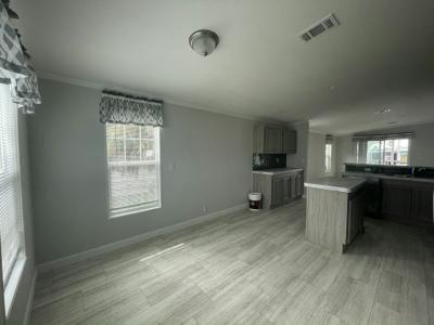 Photo 5 of 20 of home located at 990 Sand Cay Avenue Venice, FL 34285