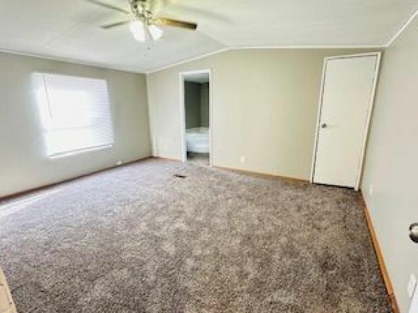 2002 Clayton Homes Inc Community Series Mobile Home