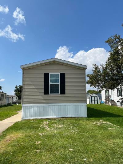 Mobile Home at 38077 Franklin Dr Clinton Township, MI 48036