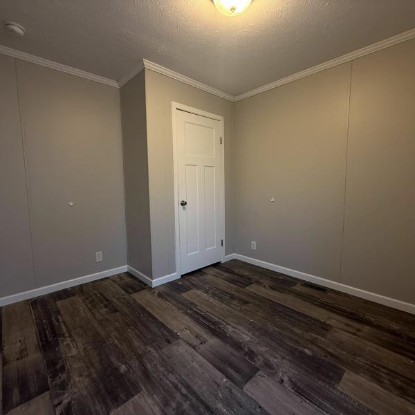 2022 Skyline - Sugar Creek Mobile Home