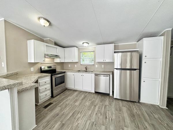 2004 Fleetwood Beacon Hill Mobile Home