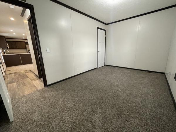 2022 Skyline - Sugar Creek Mobile Home
