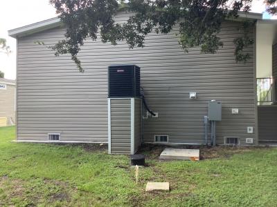 Photo 2 of 20 of home located at 1455 90th Ave Lot 249 Vero Beach, FL 32966