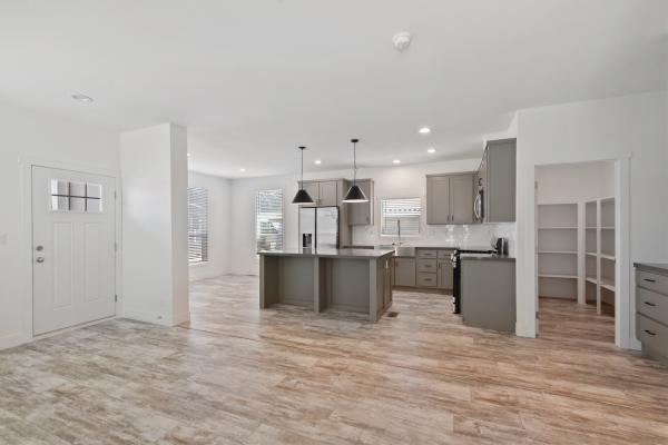 2025 71HIP28563CH25 Mobile Home