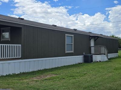 Photo 3 of 3 of home located at 310 Scobey Ave, #304 Donna, TX 78537