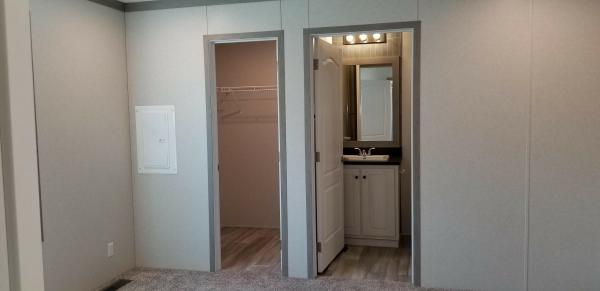 2023 Clayton Pulse 6014-704  Home