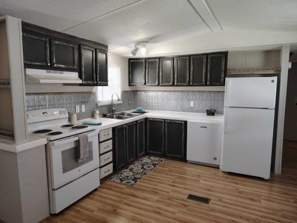 1995 Fleetwood Mobile Home For Sale