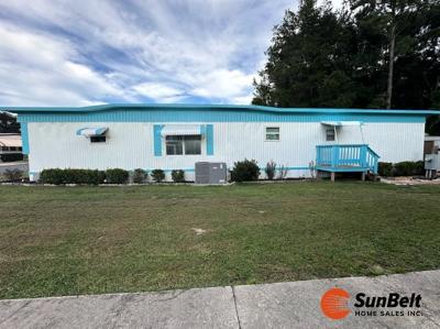 Photo 3 of 48 of home located at 4318 S Florida Avenue, Lot 81 Inverness, FL 34450