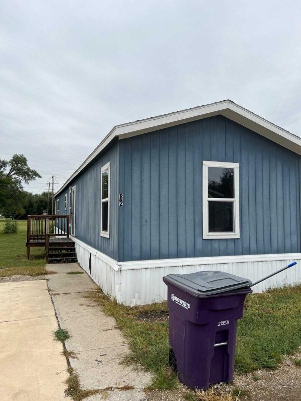 2010 New Vision Mobile Home For Sale