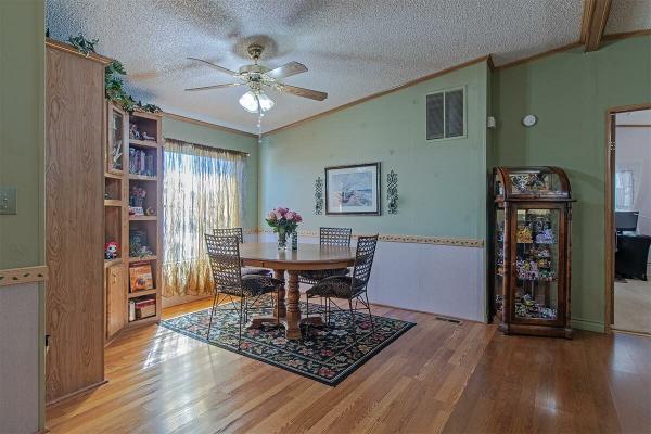 1990 Palm Harbor Manufactured Home