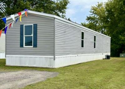 Mobile Home at 1301 W. York Lot 10 Austin, IN 47102