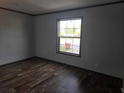 Photo 5 of 13 of home located at 4511 Dirt Rd #72 Joplin, MO 64801