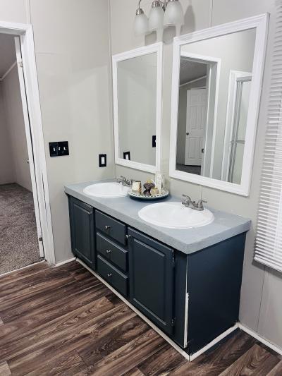 Photo 5 of 7 of home located at 126 Castle Club Dr Stone Mountain, GA 30087