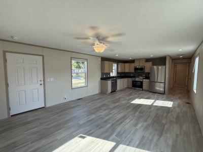 Photo 5 of 10 of home located at 7534 Us-60 #68 Republic, MO 65738