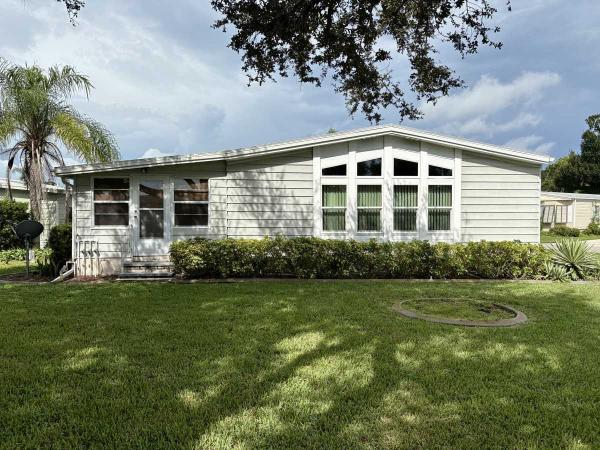 Photo 1 of 2 of home located at 1171 Kingston Way Venice, FL 34285