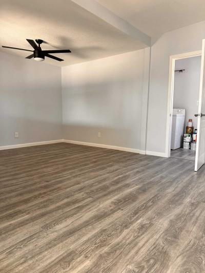 Photo 4 of 27 of home located at 1101 S Ellsworth Rd Mesa, AZ 85208