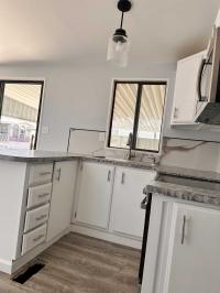 1987 Cavco Palm Harbor Mobile Home