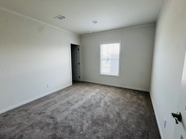 2025 Clayton 32LKS28523CH25 Mobile Home