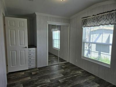 Photo 5 of 7 of home located at 1311 Us 92 W, Lot 80 Auburndale, FL 33823