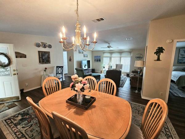 Photo 1 of 2 of home located at 1677 Primrose Lane Sebring, FL 33872