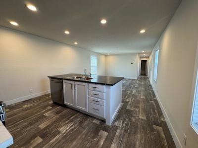 Photo 3 of 5 of home located at 28973 Country Lane Flat Rock, MI 48134