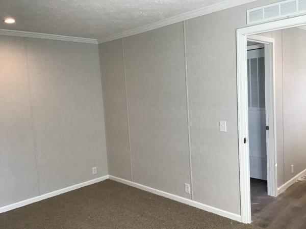 2025 Skyline 33C826 (w/Porch) Mobile Home