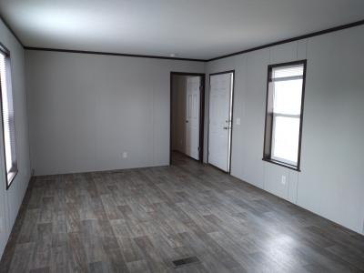 Photo 3 of 5 of home located at 8 E Grant Ct Highland, MI 48357