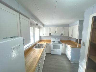 Photo 4 of 9 of home located at 1300 Michigan Avenue, Site # 64 Iron Mountain, MI 49801