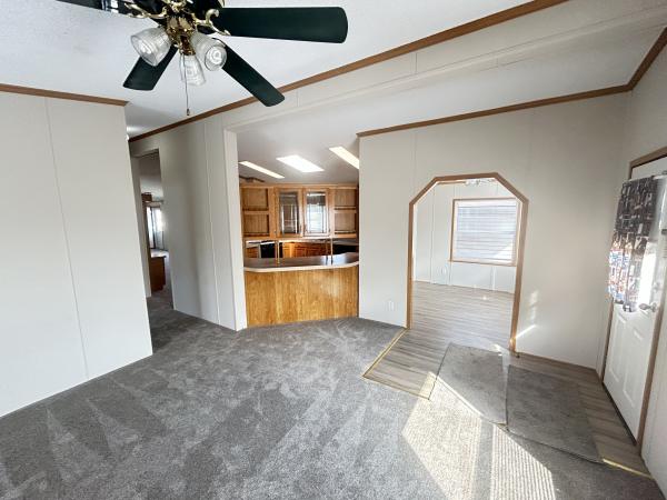 1997 Schult M277861 Mobile Home