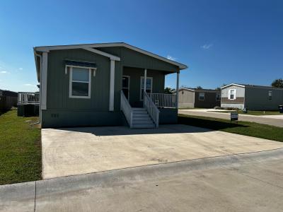 Photo 3 of 23 of home located at 100 Biloxi Ct. #16 Jarrell, TX 76537