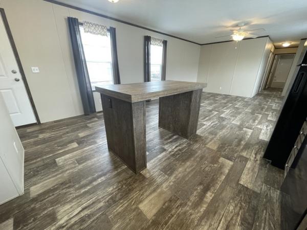2022 Clayton - Wakarusa Mobile Home