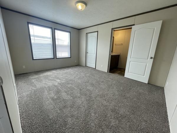 2022 Clayton - Wakarusa Mobile Home