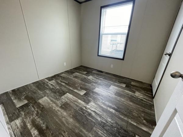 2022 Clayton - Wakarusa Mobile Home