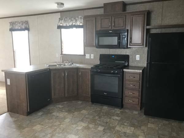 Photo 1 of 2 of home located at 6073 Blenheim Lot 313 Grand Rapids, MI 49548