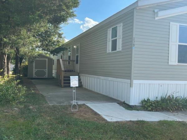 Photo 1 of 2 of home located at 179 Savannah Circle Lot 20179 Batavia, OH 45103