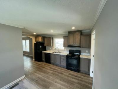 Photo 5 of 8 of home located at 10201 W Beaver St #42 Jacksonville, FL 32220