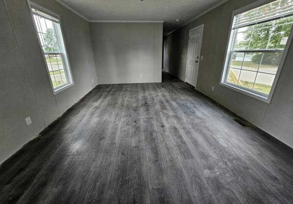 Photo 2 of 2 of home located at 5920 Brickel Drive Lot 468 Saginaw, MI 48601