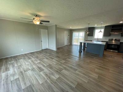 Photo 5 of 9 of home located at 309 Arlie Ln Clinton, TN 37716