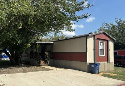 Mobile Home at 1517 Kodiak Trail Glenn Heights, TX 75154