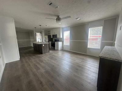 Photo 5 of 5 of home located at 1517 Kodiak Trail Glenn Heights, TX 75154