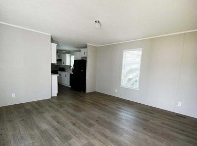 Photo 4 of 8 of home located at 562 Shady Brook Heights Greenwood, IN 46142