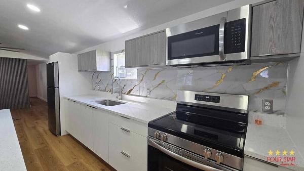 1985 SAND Mobile Home For Sale