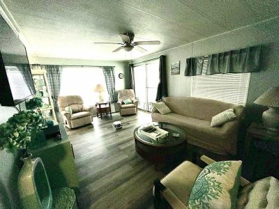 Photo 4 of 20 of home located at 7100 Ulmerton Road 846 Largo, FL 33771
