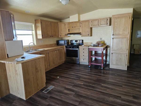 2001 Schult Mobile Home