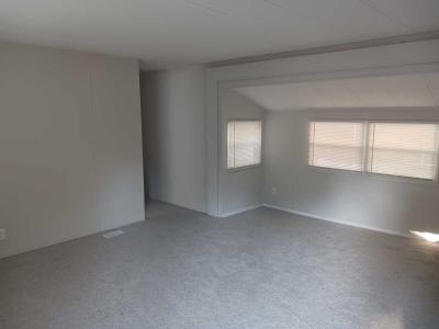 Photo 2 of 8 of home located at 110 Tudor Ln #310 Lansing, MI 48906
