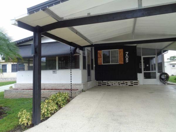 Photo 1 of 2 of home located at 705 Stokely Ln Lakeland, FL 33803