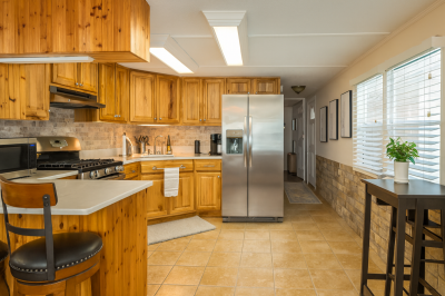 Photo 4 of 46 of home located at 9260 47th Ave. N Saint Petersburg, FL 33708