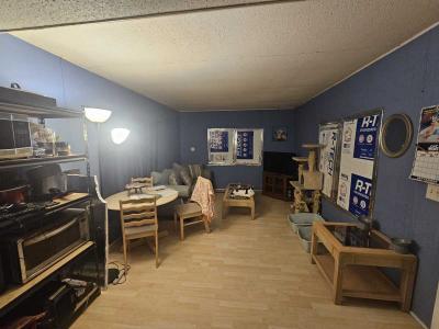Photo 5 of 19 of home located at 3035 66th Ave N Saint Petersburg, FL 33702